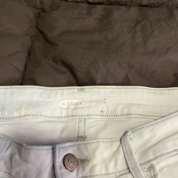 Old Navy women’s size 10 petite jeans - Picture 5 of 6